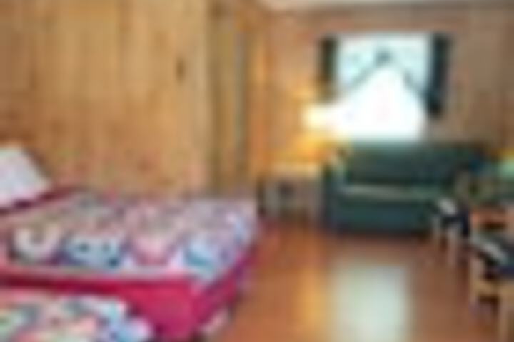 Room 98 of 345