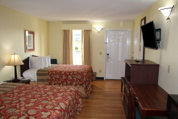 2 Double Beds (5 of 6)