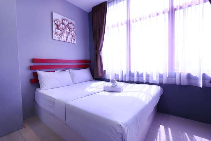 Room 10 of 34