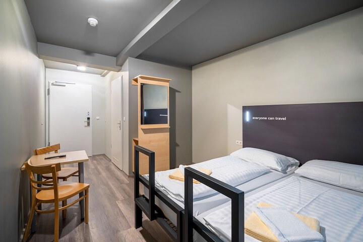 Room 21 of 56