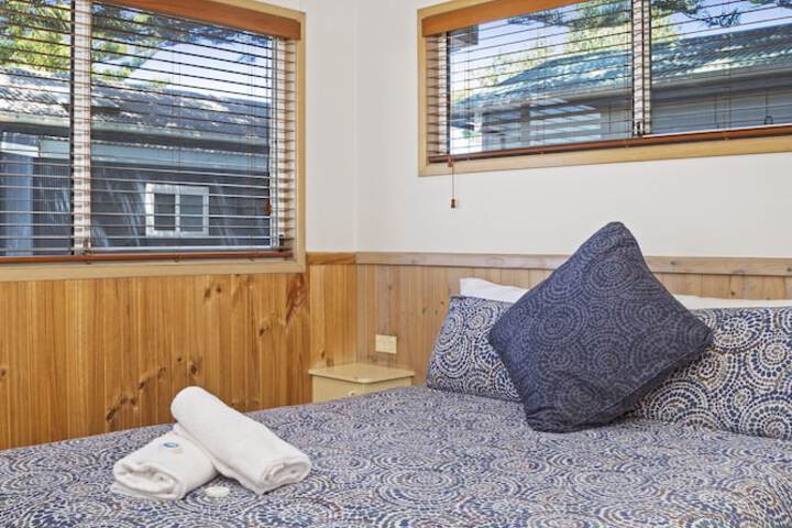 Room 4 of 91