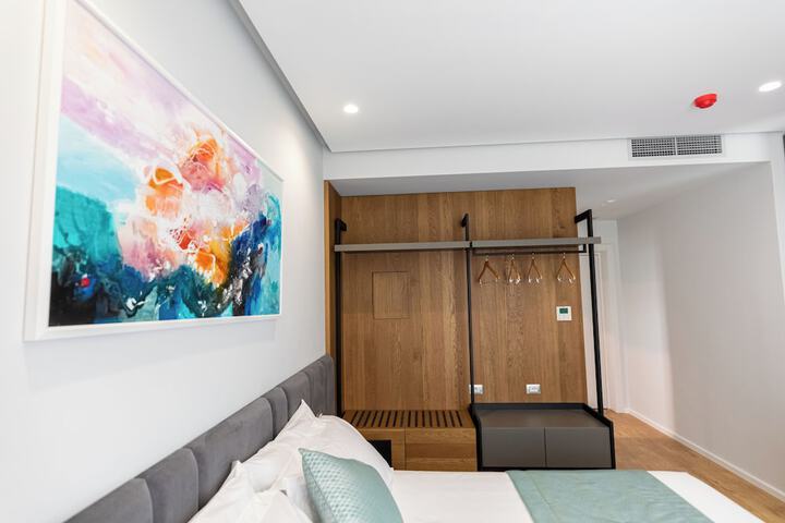 Room 48 of 107