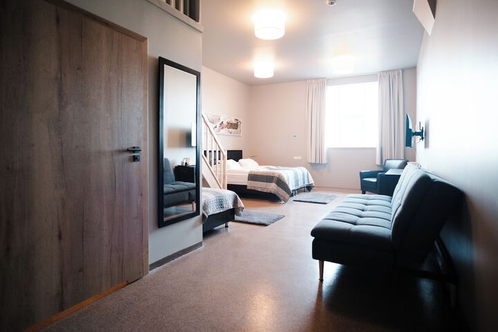 Room 8 of 15