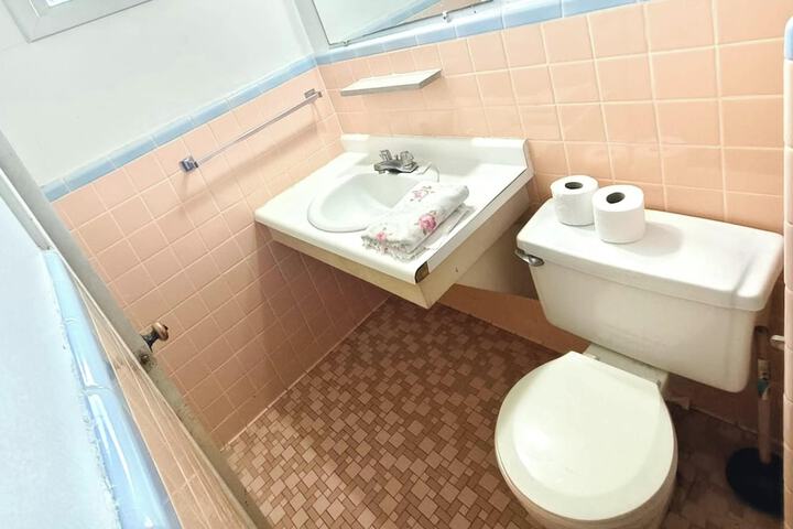 Room 55 of 66