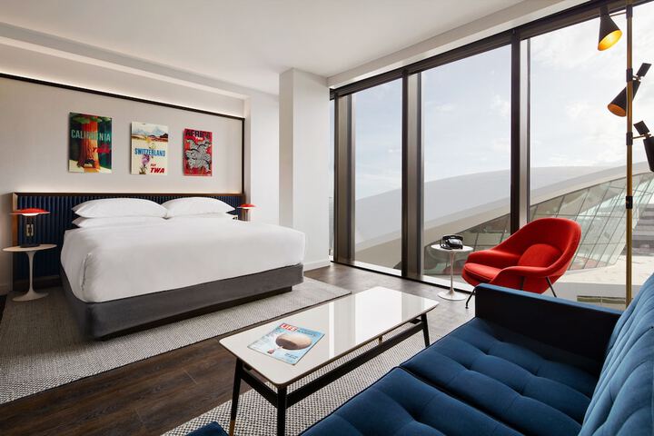 Room 7 of 28