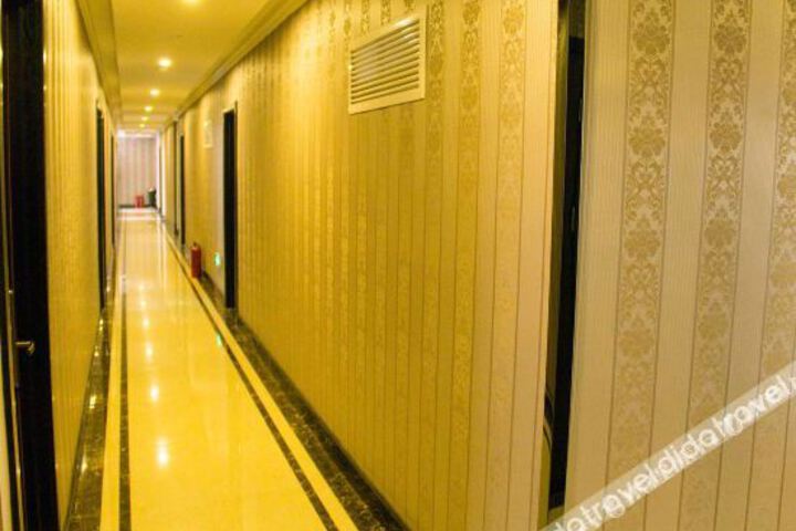 Hotel Interior 10 of 21