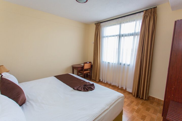 Room 6 of 44