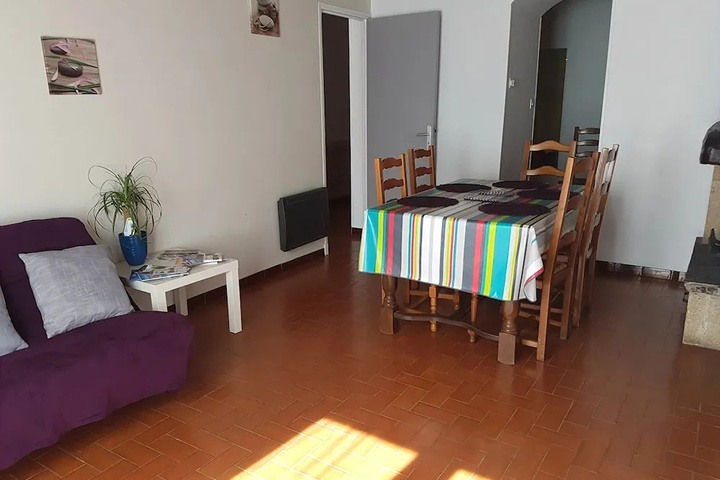 Room 2 of 12