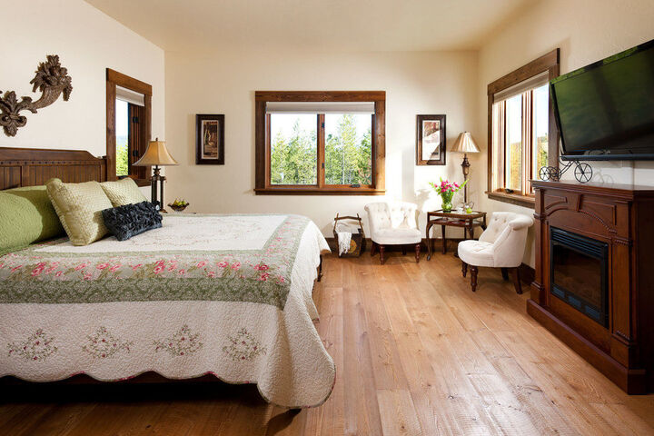 Inside Room Photo