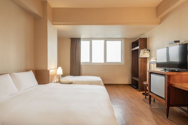 Room 20 of 36