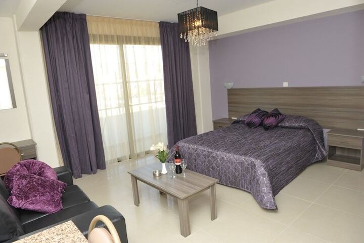 Room 8 of 56