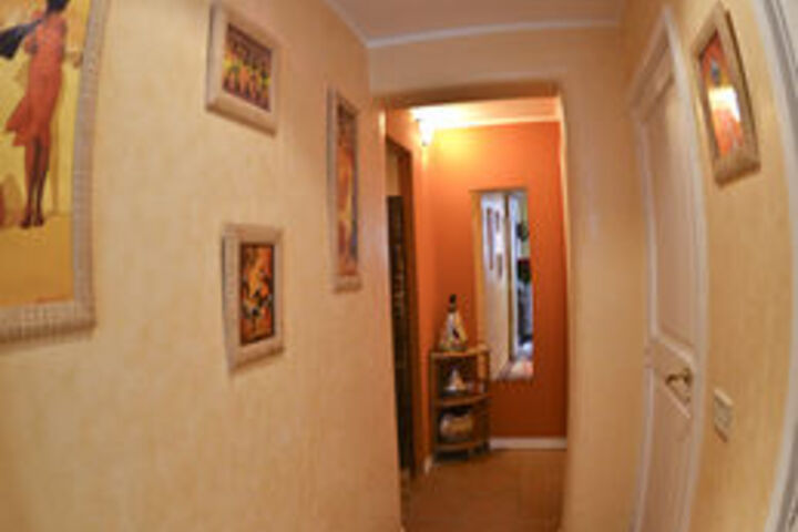 Ballroom/Hall 13 of 16