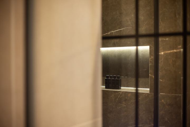 Room 35 of 67
