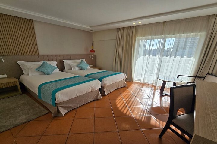 Room 4 of 55