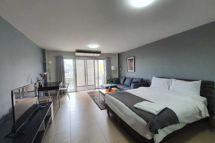 Room 10 of 49
