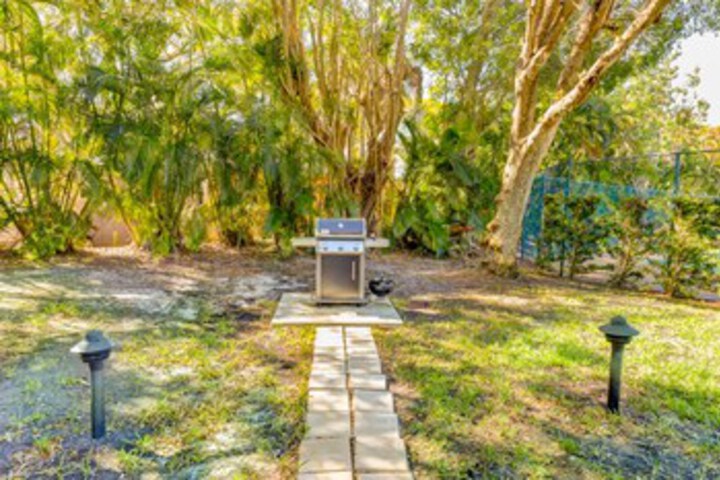 Property Grounds 17 of 26
