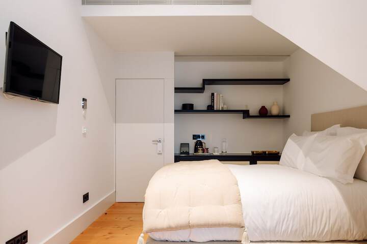 Room 18 of 50