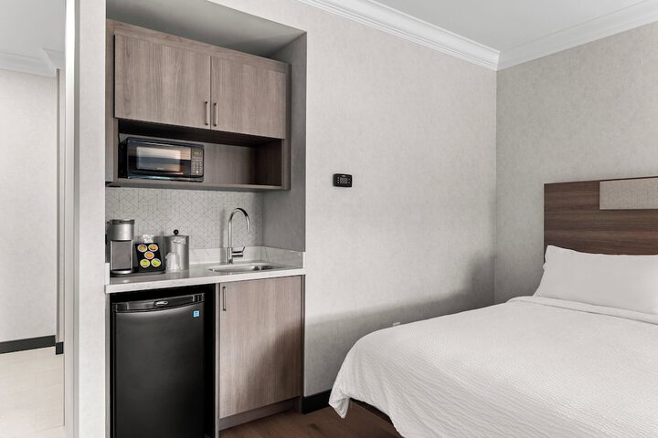 Room 47 of 85