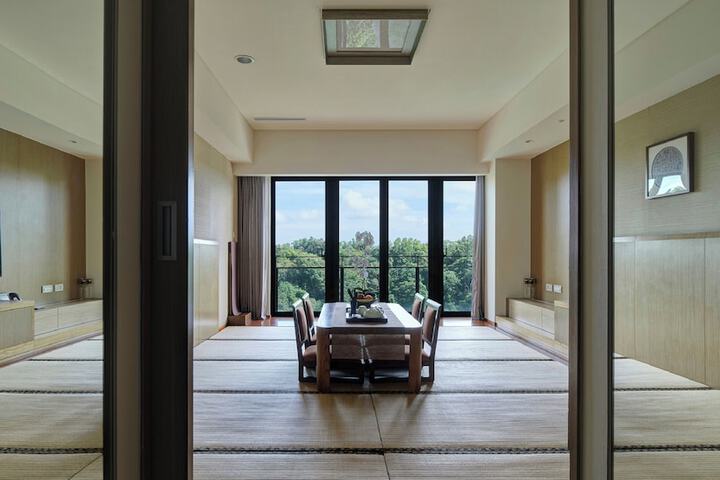 Room 26 of 125