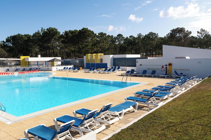 Hotel Pool