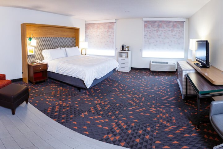 Room 10 of 41