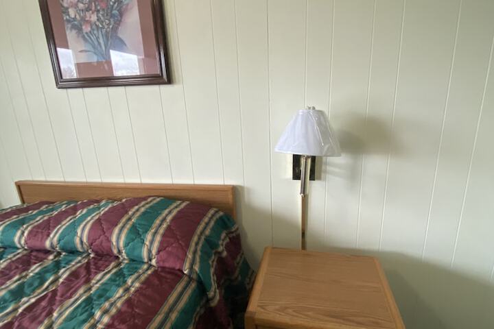Room 4 of 36
