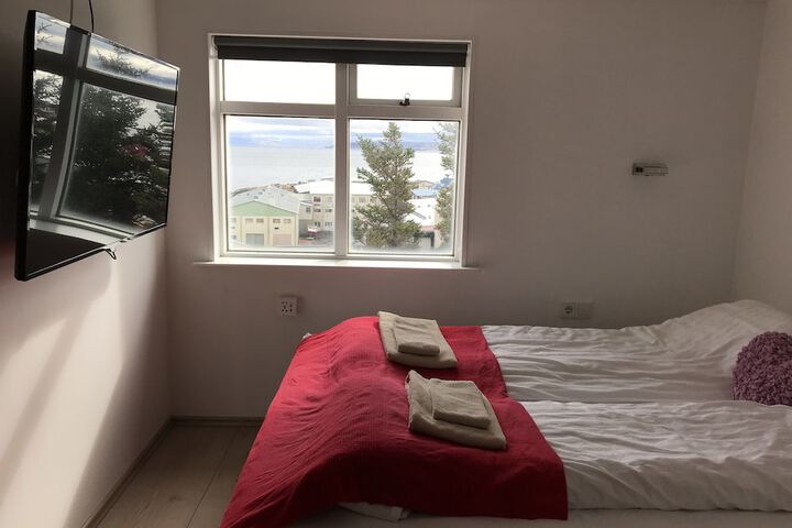 Room 14 of 33