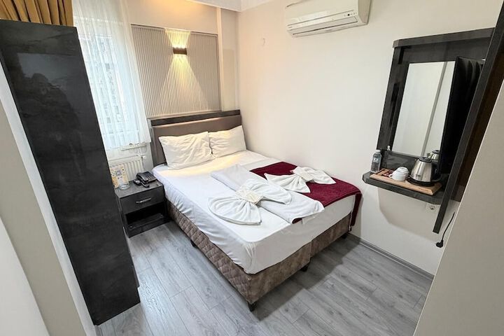 Room 38 of 60