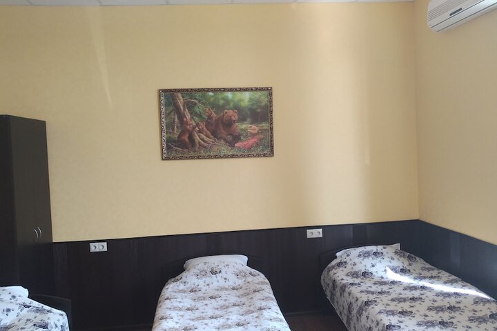 Room 28 of 99