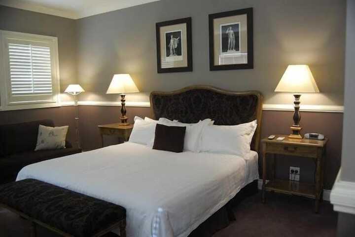 Room 3 of 29