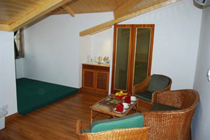Room 29 of 48
