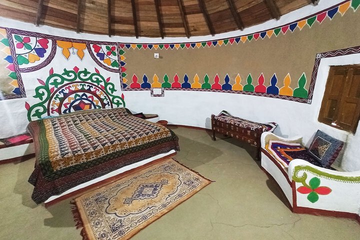 Room 8 of 28