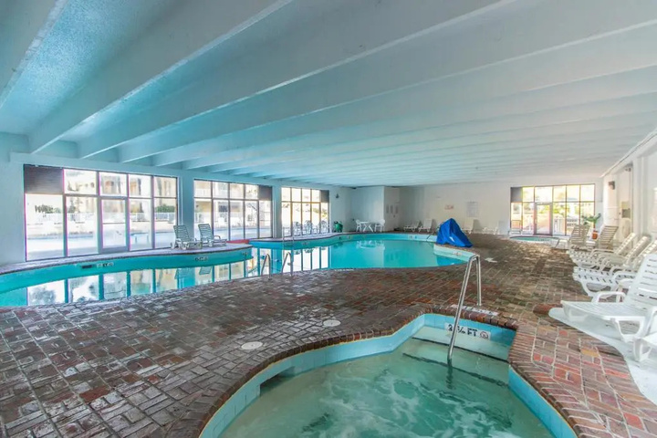 Pool 4 of 11