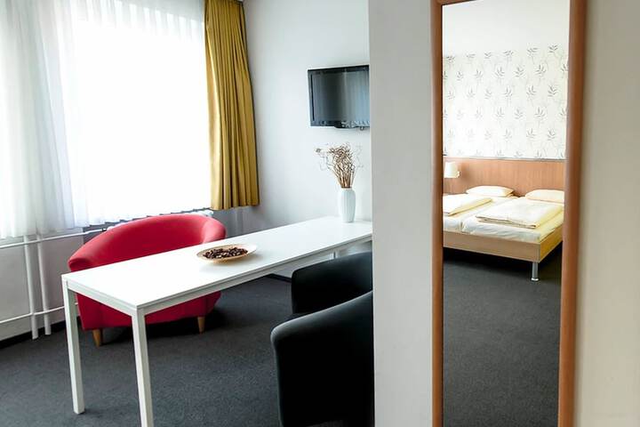 Room 12 of 35