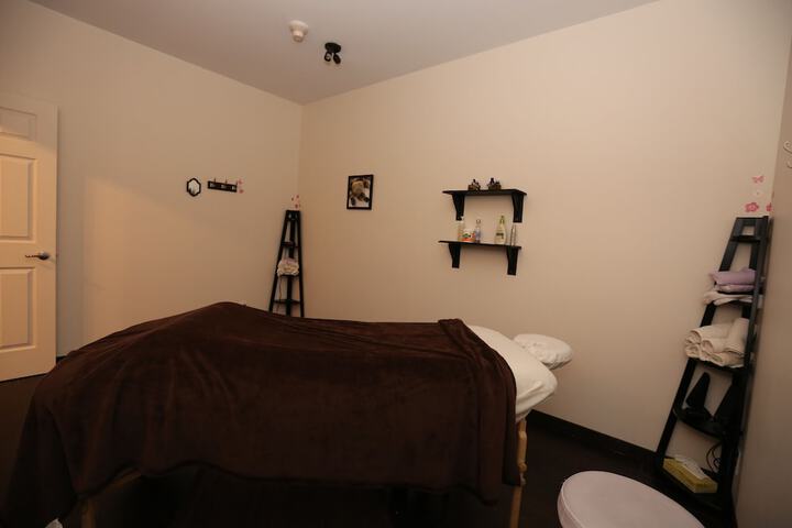 Room 32 of 54