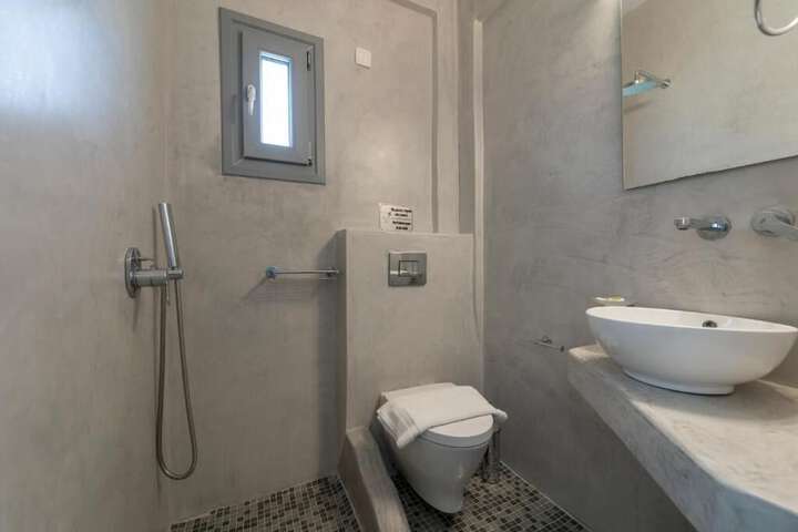 Room 16 of 22