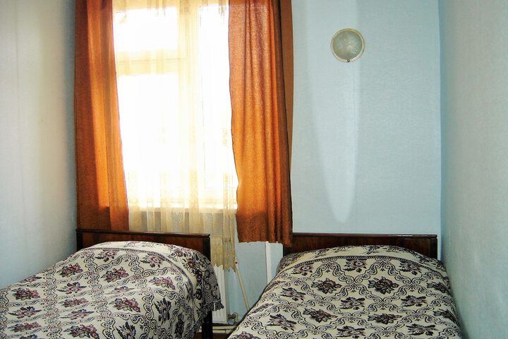 Room 13 of 54