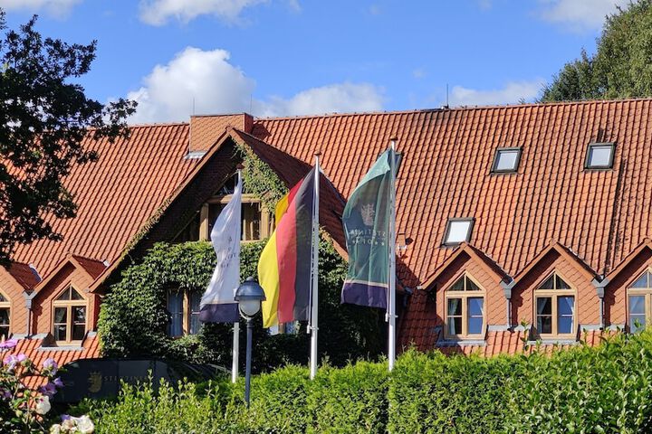 Hotel 68 of 73