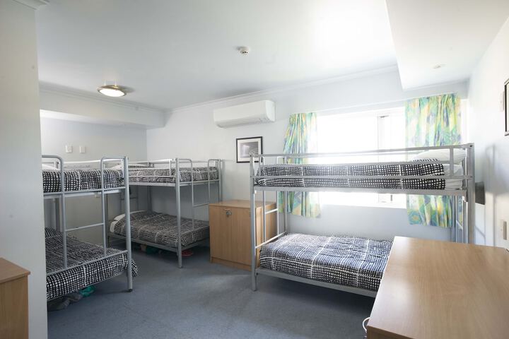 Room 13 of 63