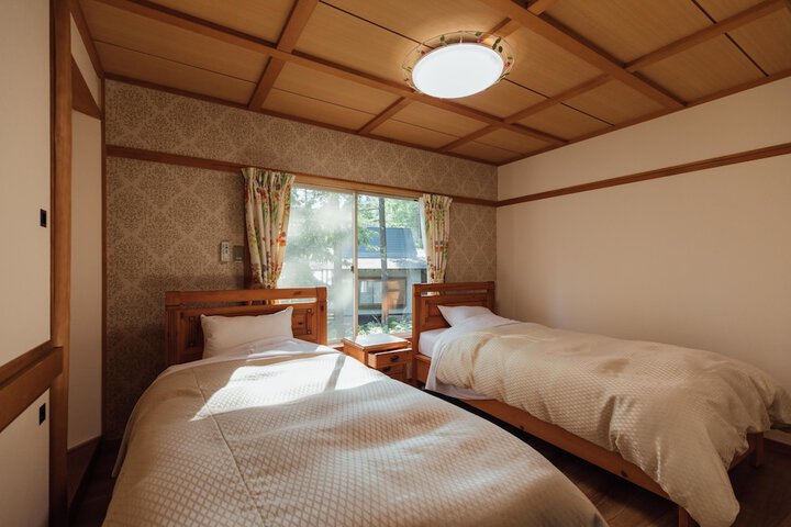 Room 6 of 61