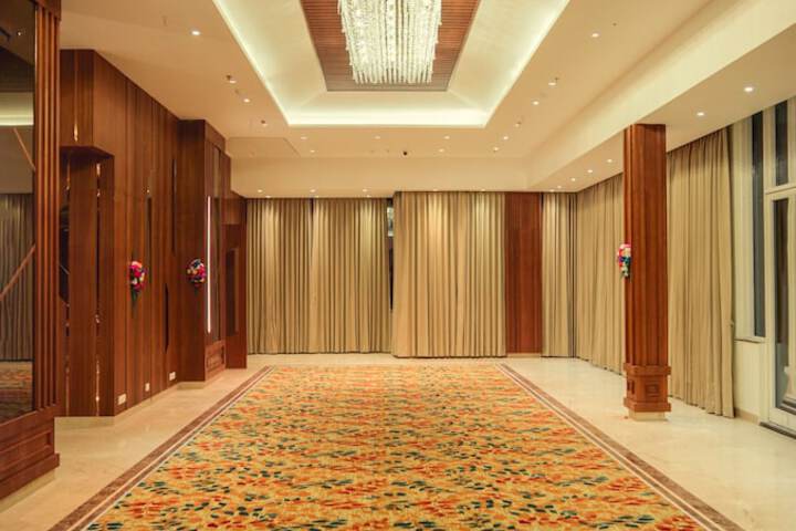 Hotel 66 of 72
