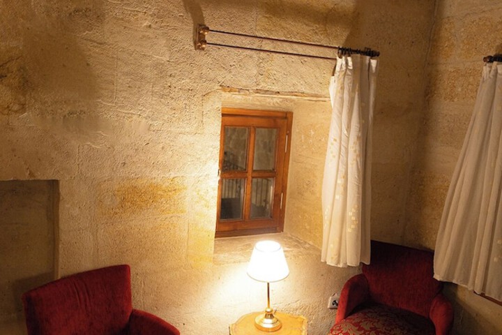 Room 27 of 70