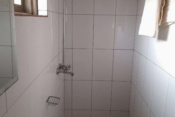 Room 8 of 13