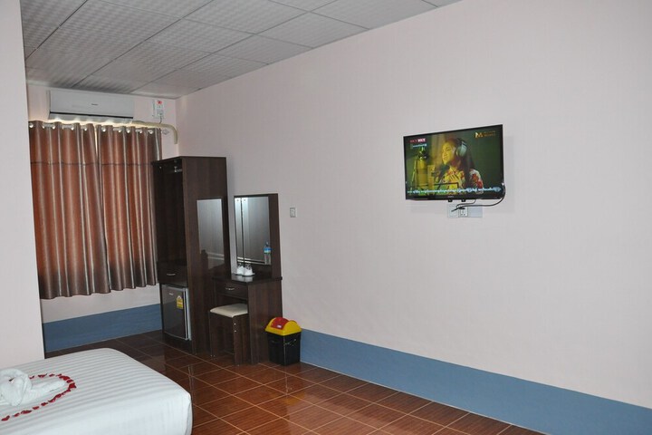 Room 12 of 40