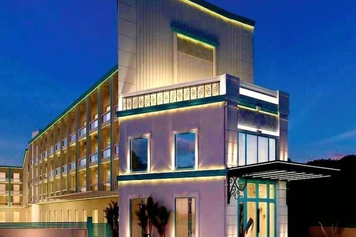 Hotel 67 of 74