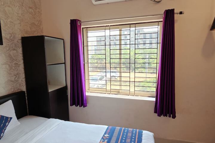 Room 3 of 41