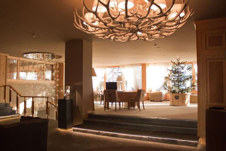 Guest Lobby