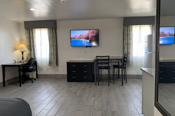 Room 5 of 24
