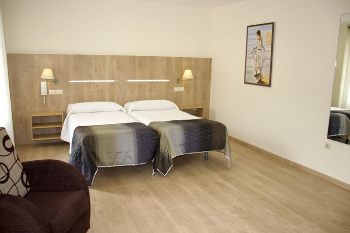 Room 47 of 136