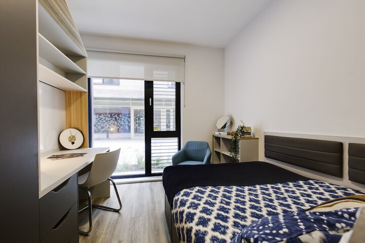 Room 12 of 31